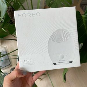 Brand new Foreo Luna